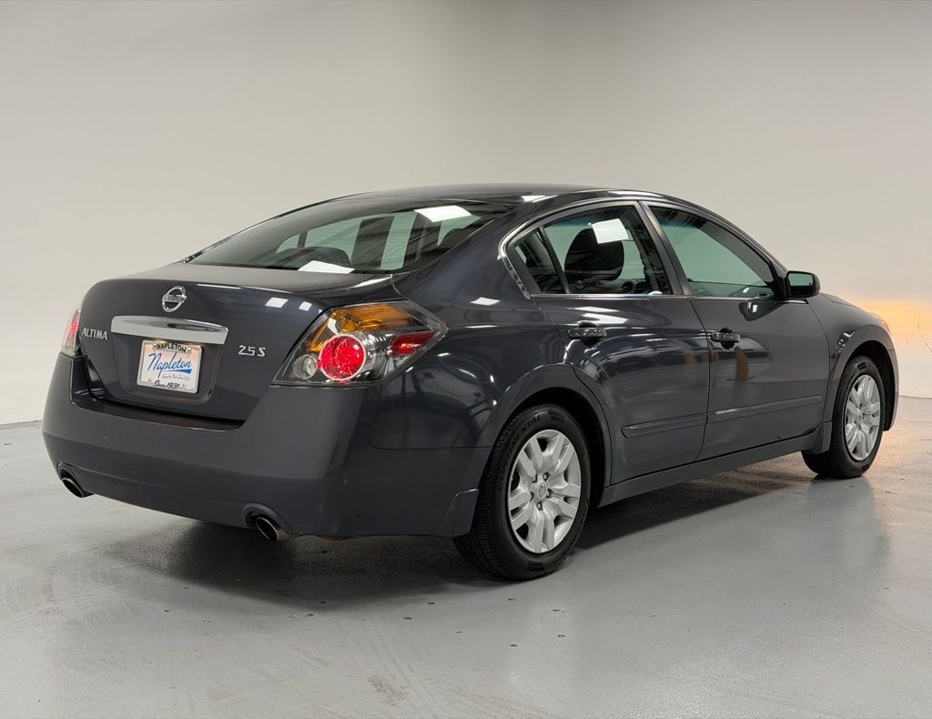 Used 2010 Nissan Altima 2.5 S Sedan
