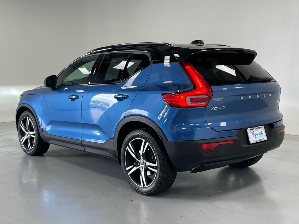 Used 2021 Volvo XC40 T5 R-Design SUV