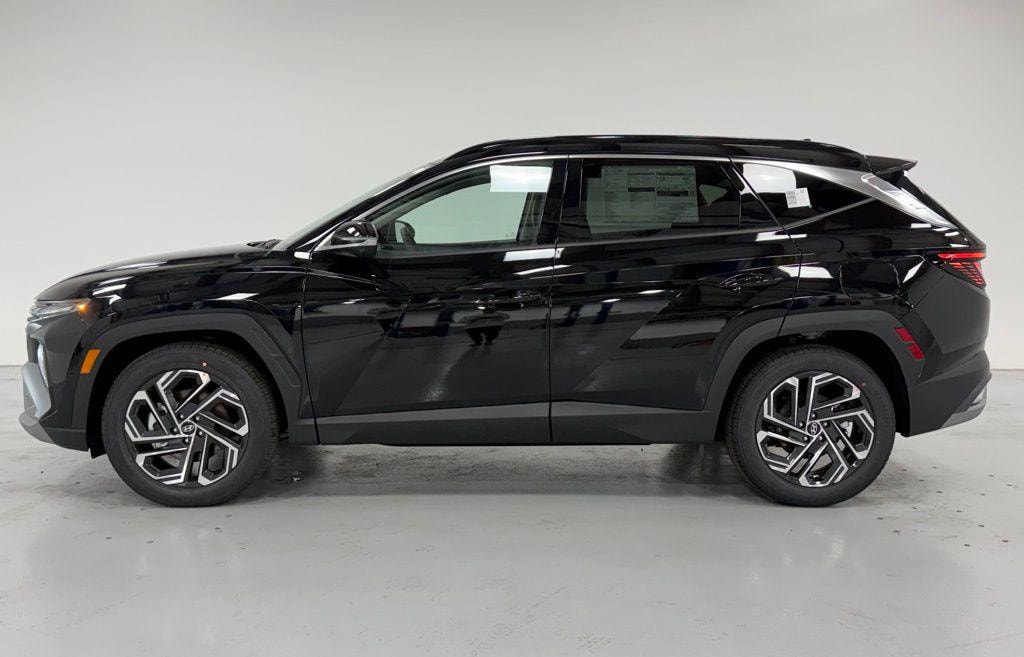 New 2026 Hyundai Tucson Limited FWD SUV