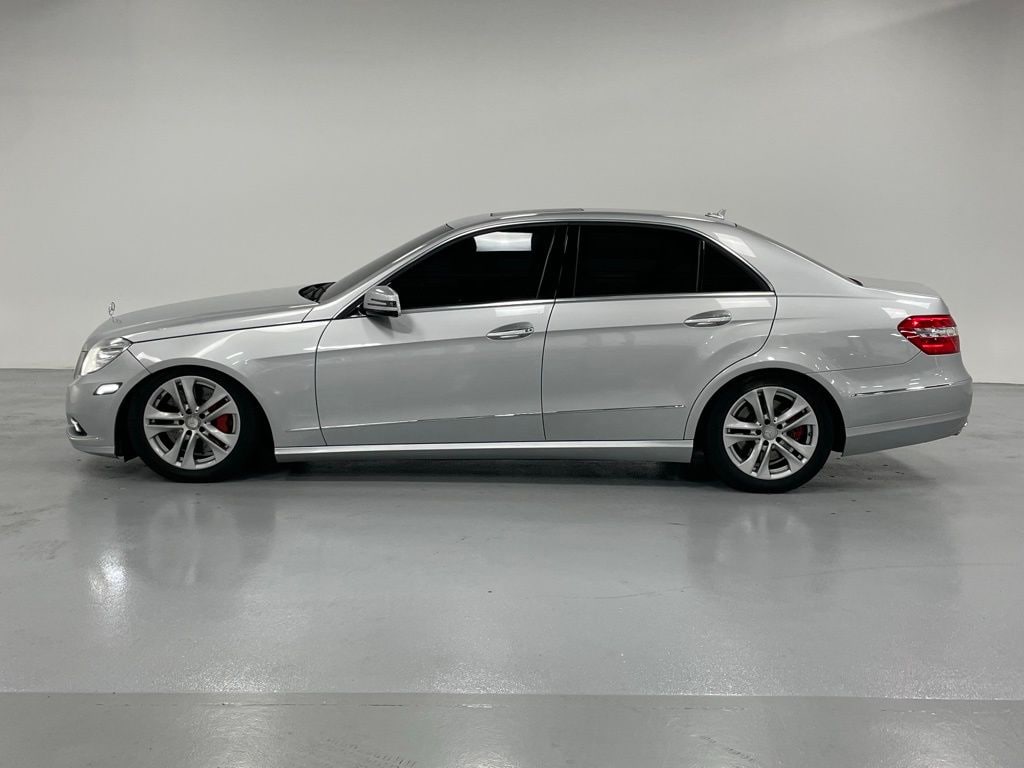 Used 2010 Mercedes-Benz E-Class E550 4MATIC Sedan