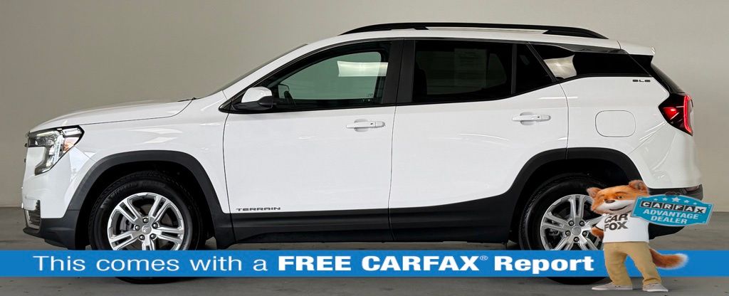 2024 GMC Terrain SLE - Photo 2