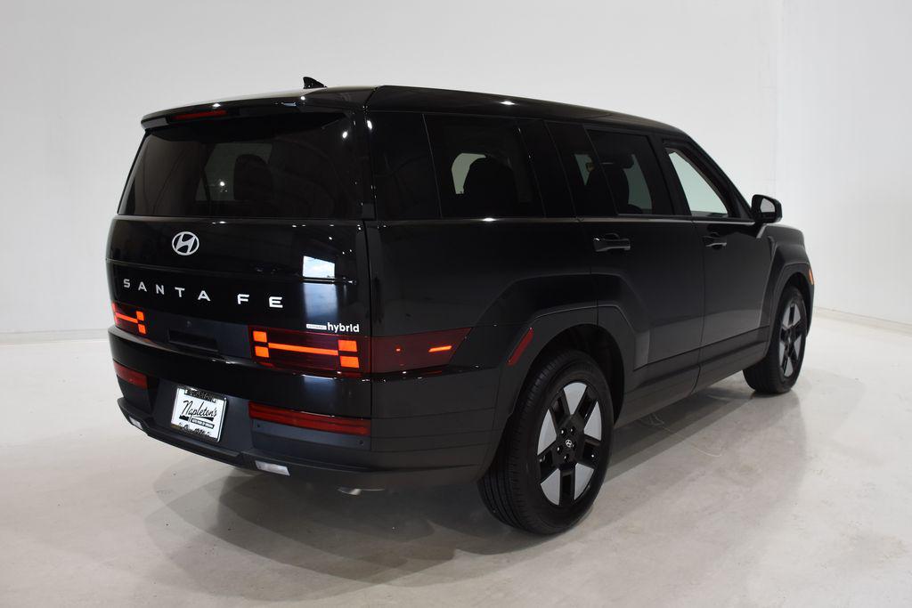 2026 Hyundai Santa Fe SE photo 4