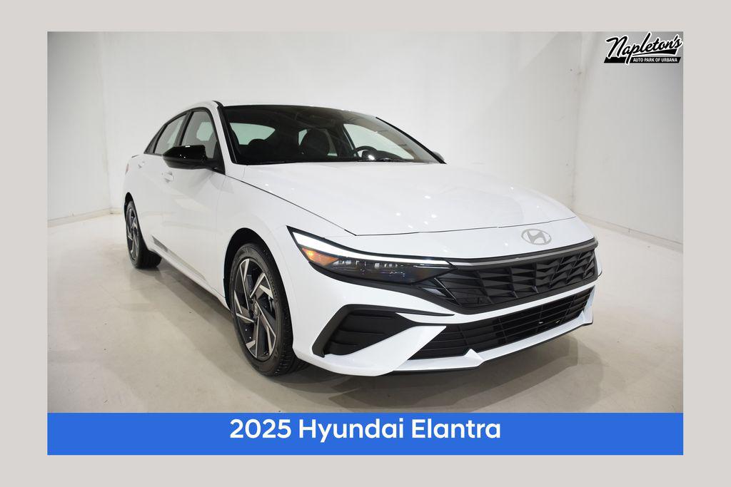 2025 Hyundai Elantra SEL's photo