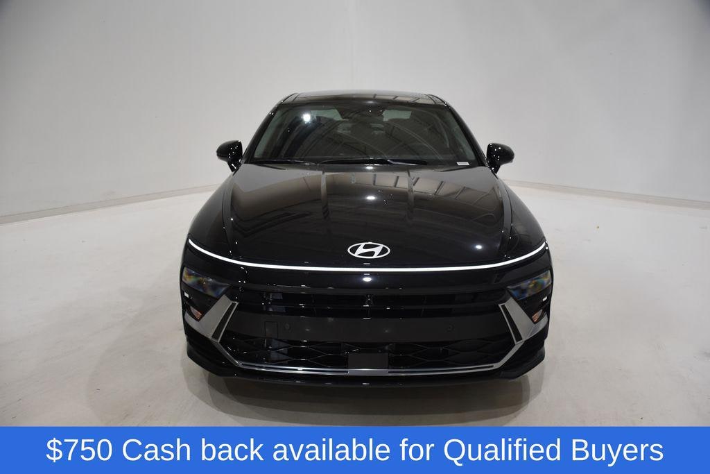 New 2025 Hyundai Sonata Hybrid Limited Sedan