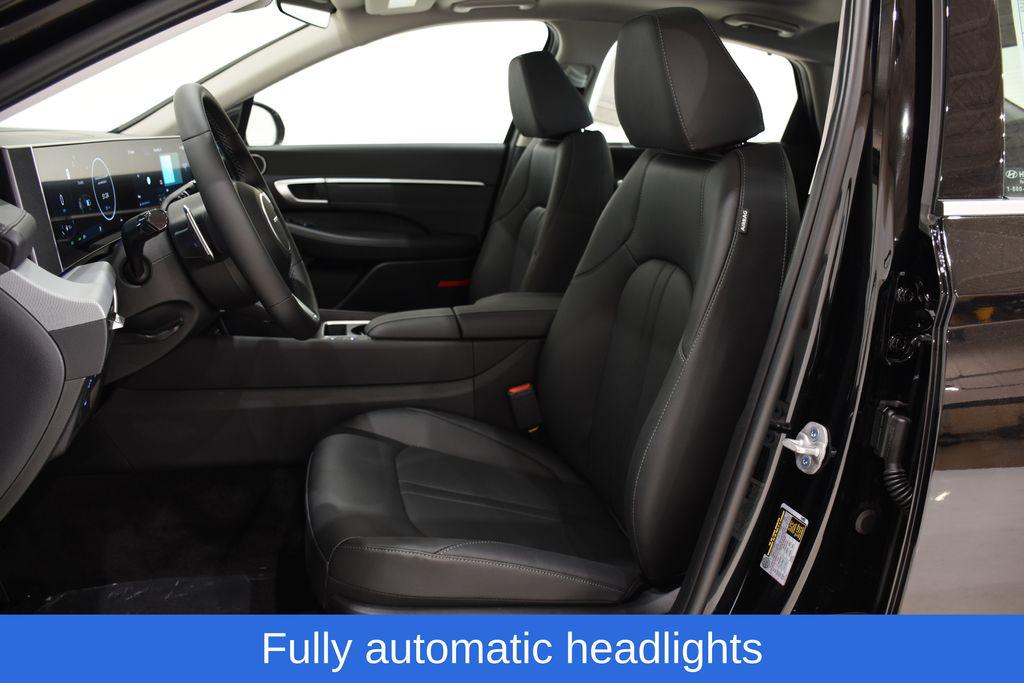 2025 Hyundai Sonata Hybrid Limited - Photo 19