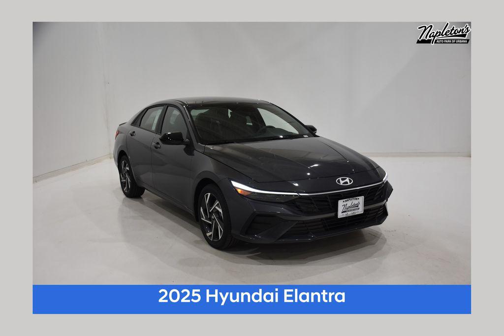 2025 Hyundai Elantra Blue's photo