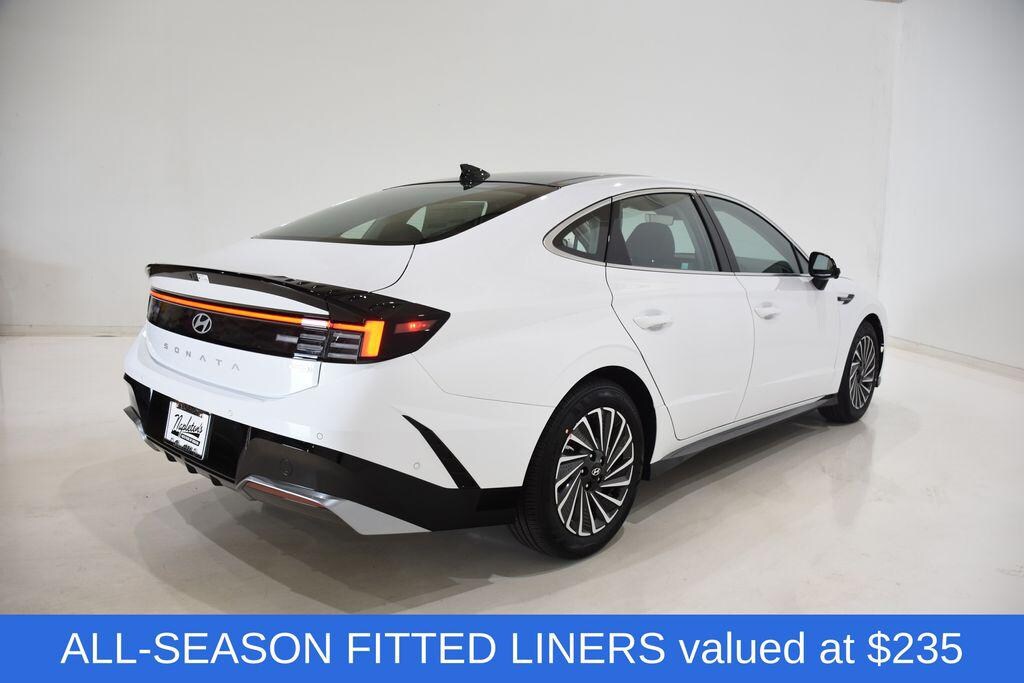 New 2025 Hyundai Sonata Hybrid Limited Sedan