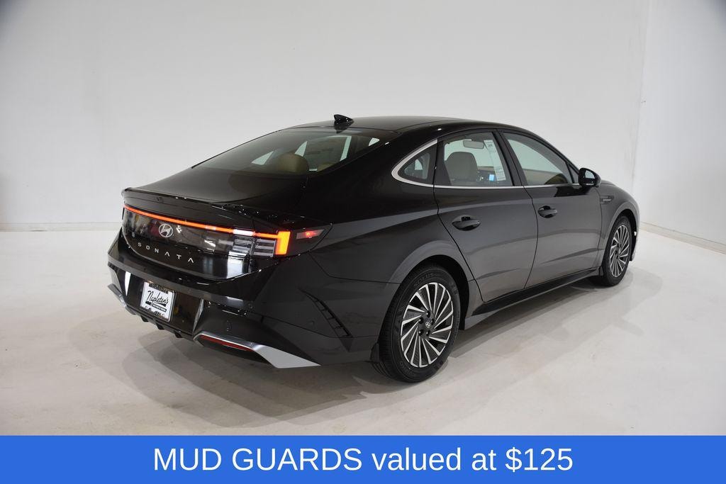New 2025 Hyundai Sonata Hybrid Limited Sedan