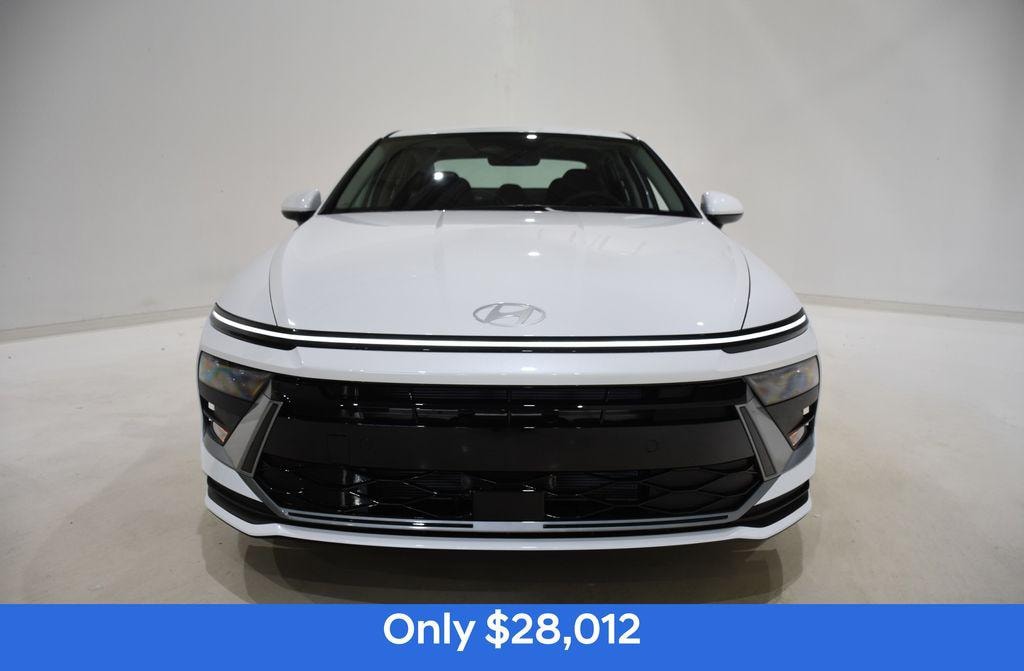 New 2026 Hyundai Sonata SE Sedan