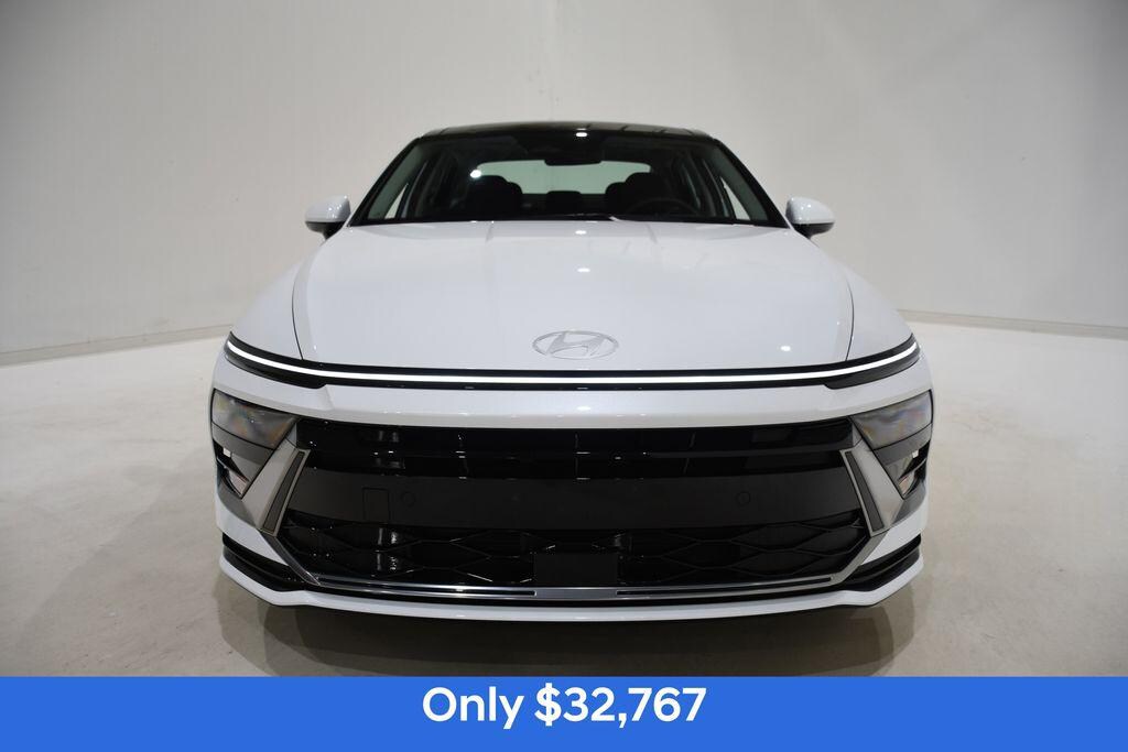 New 2026 Hyundai Sonata Hybrid SEL Sedan