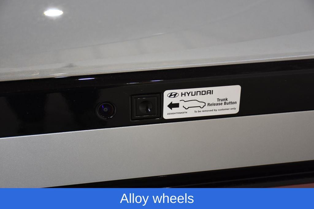 2025 Hyundai Sonata Hybrid Limited - Photo 29