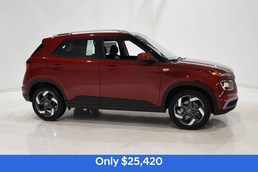 New 2026 Hyundai Venue SEL SUV