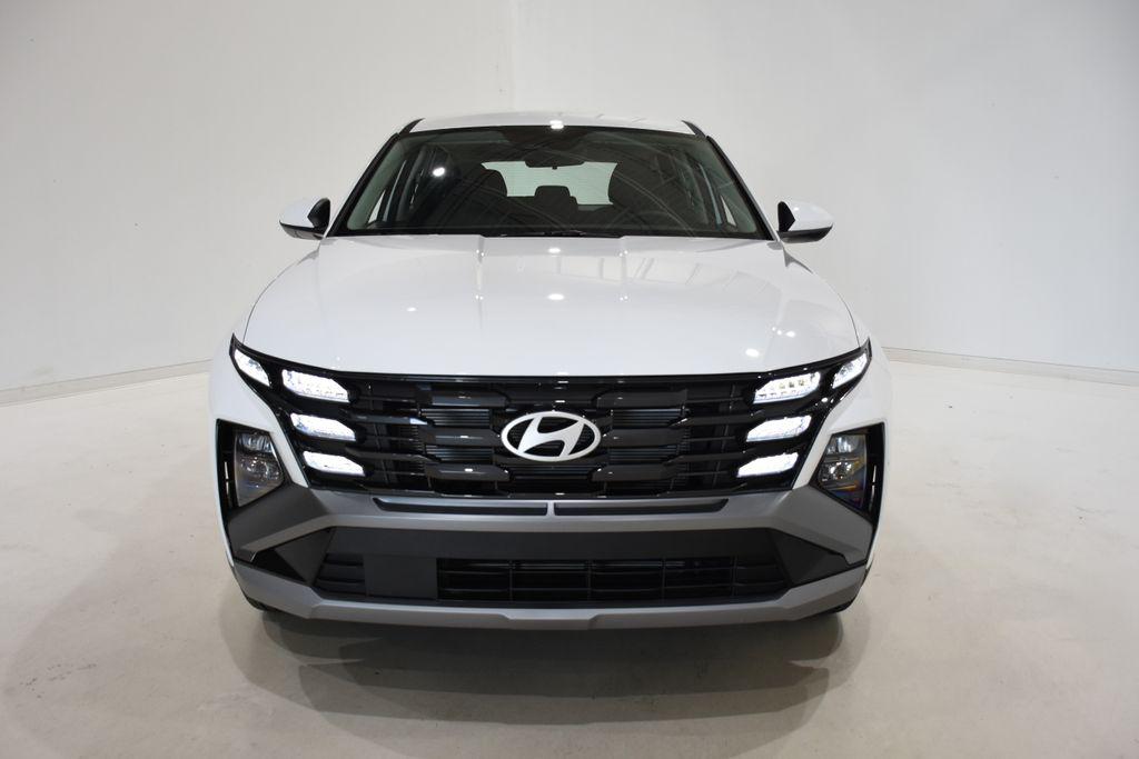 2026 Hyundai Tucson SE photo 2