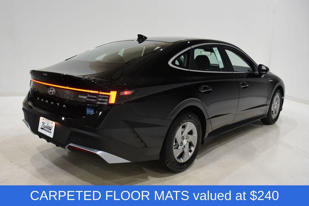 New 2026 Hyundai Sonata SE Sedan