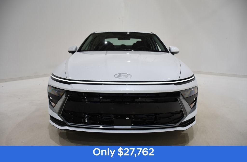 New 2026 Hyundai Sonata SE Sedan