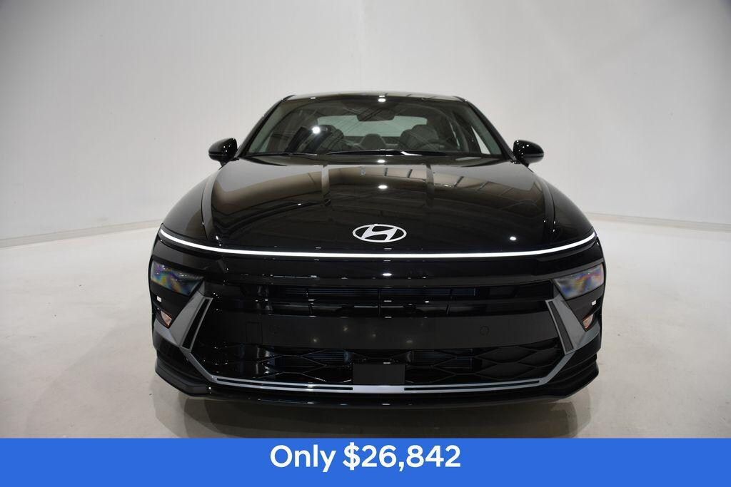 New 2026 Hyundai Sonata SE Sedan