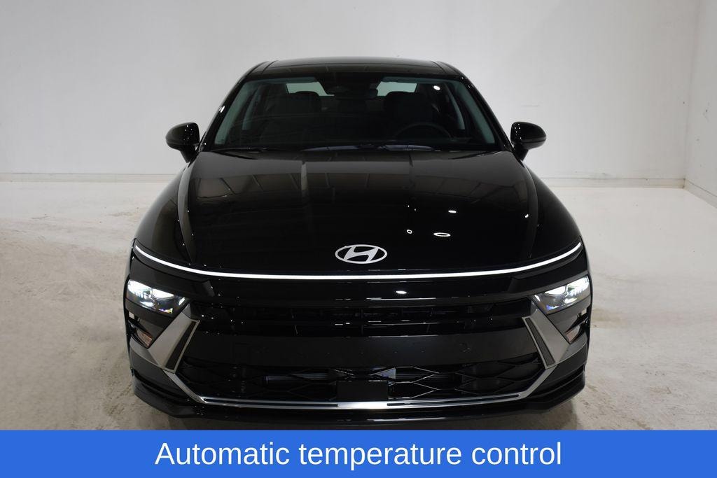 New 2026 Hyundai Sonata Hybrid SEL Sedan