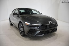 2025 Hyundai Elantra Limited Sedan