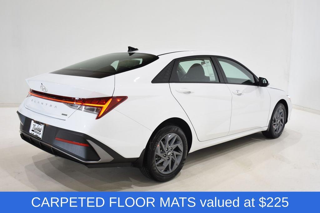 New 2025 Hyundai Elantra Hybrid Blue Sedan