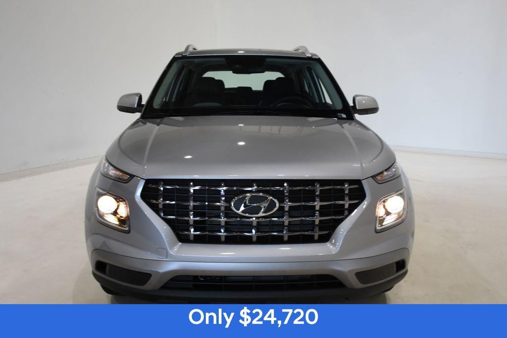 New 2026 Hyundai Venue SEL SUV