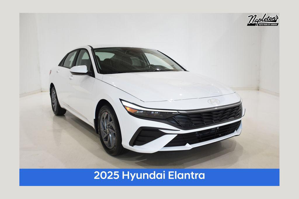 2025 Hyundai Elantra Blue's photo