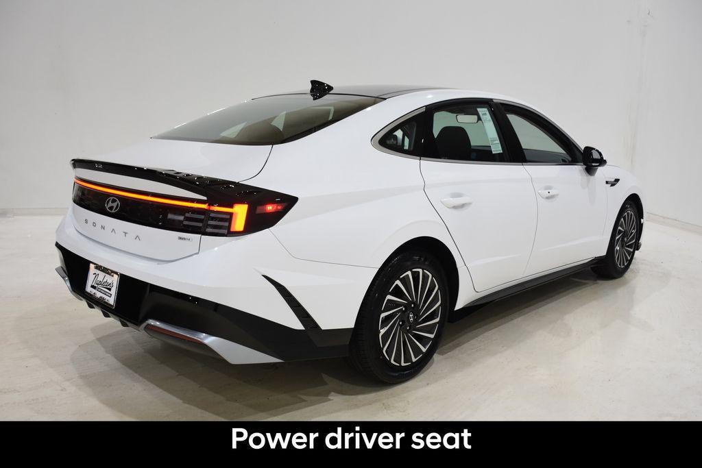 New 2026 Hyundai Sonata Hybrid SEL Sedan