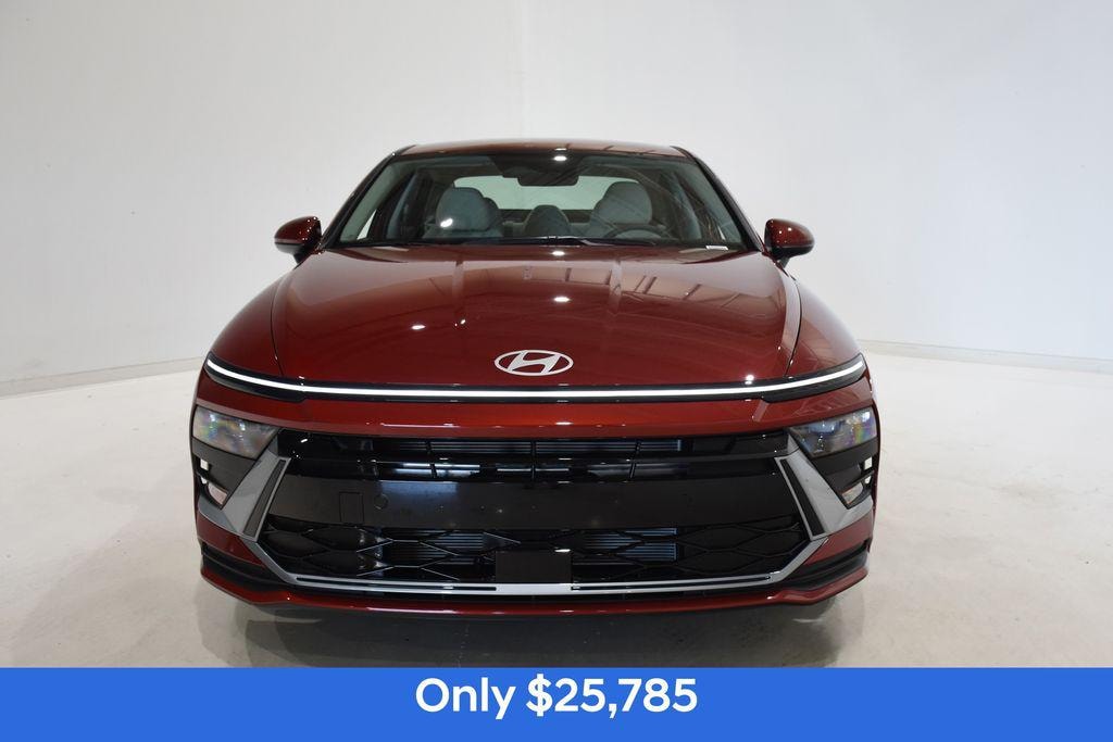 New 2025 Hyundai Sonata SE Sedan