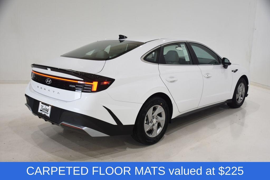 New 2025 Hyundai Sonata SE Sedan