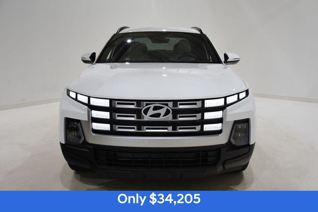 2026 Hyundai Santa Cruz SEL photo 2