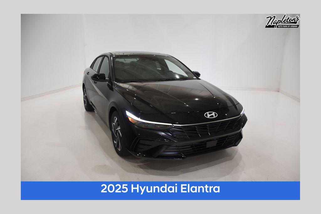 2025 Hyundai Elantra Limited's photo