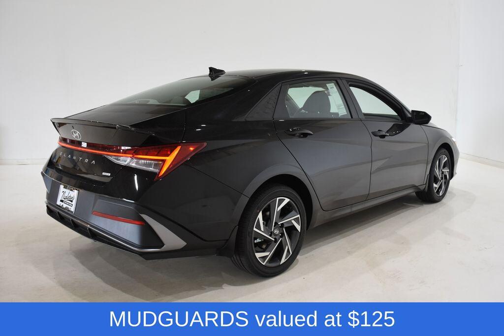 New 2025 Hyundai Elantra Hybrid SEL Sport Sedan