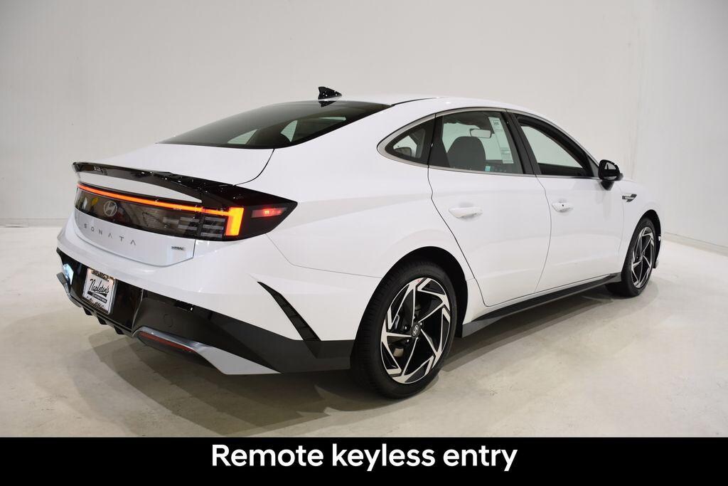 New 2026 Hyundai Sonata SEL Sport Sedan