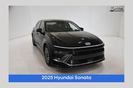 2025 Hyundai Sonata Hybrid Limited Sedan