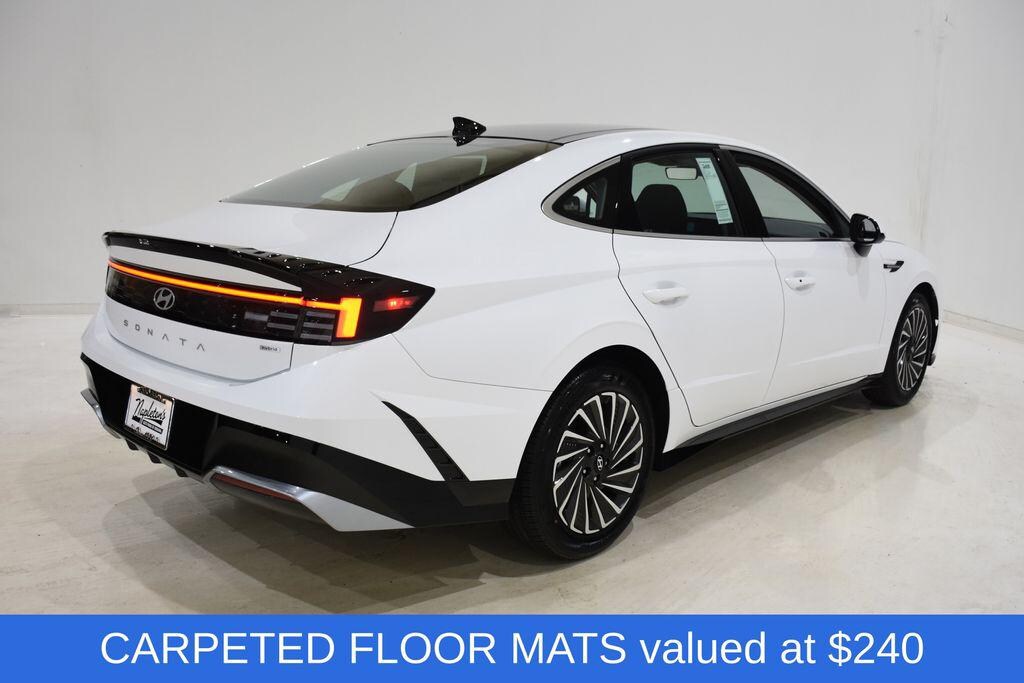 New 2026 Hyundai Sonata Hybrid SEL Sedan