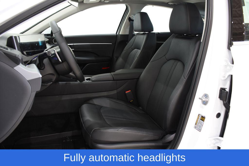 2025 Hyundai Sonata Hybrid Limited - Photo 21