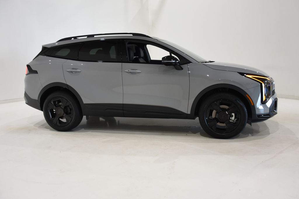 2026 Kia Sportage X-Line photo 3