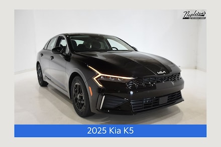 2025 Kia K5 LXS Sedan