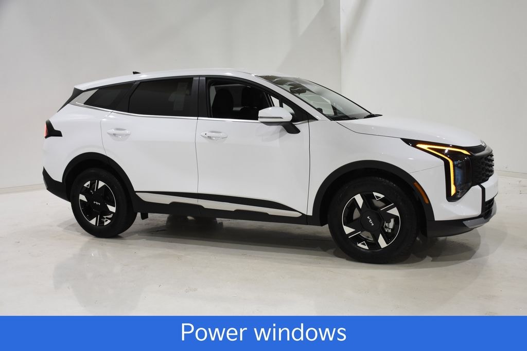 New 2026 Kia Sportage LX SUV