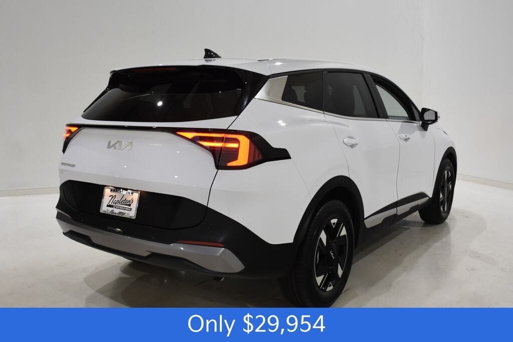 New 2026 Kia Sportage LX SUV