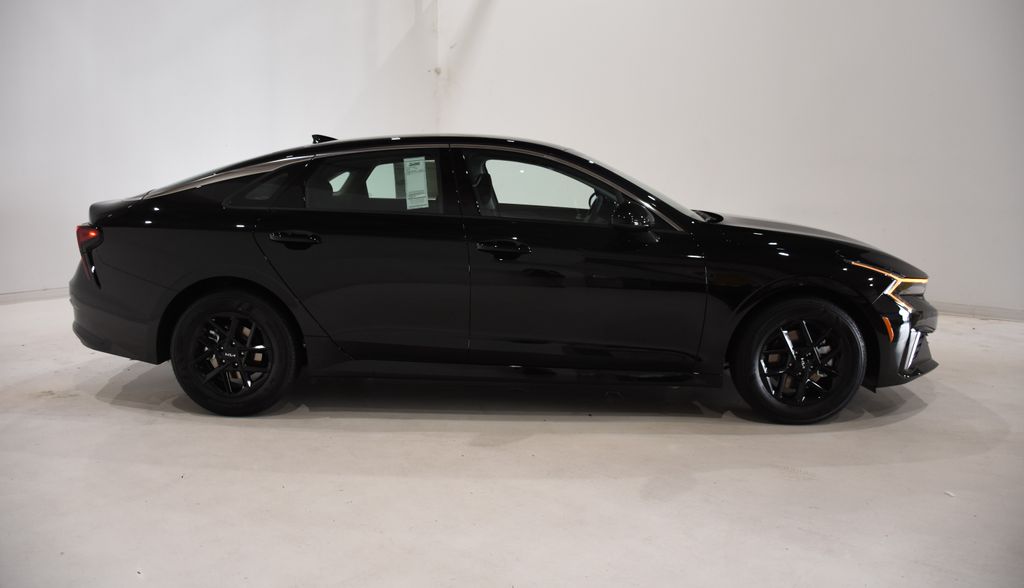 2026 Kia K5 LXS photo 3