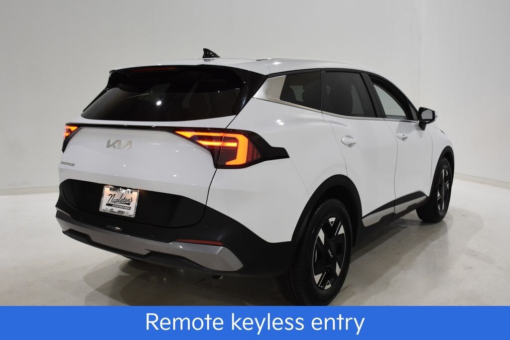 New 2026 Kia Sportage LX SUV