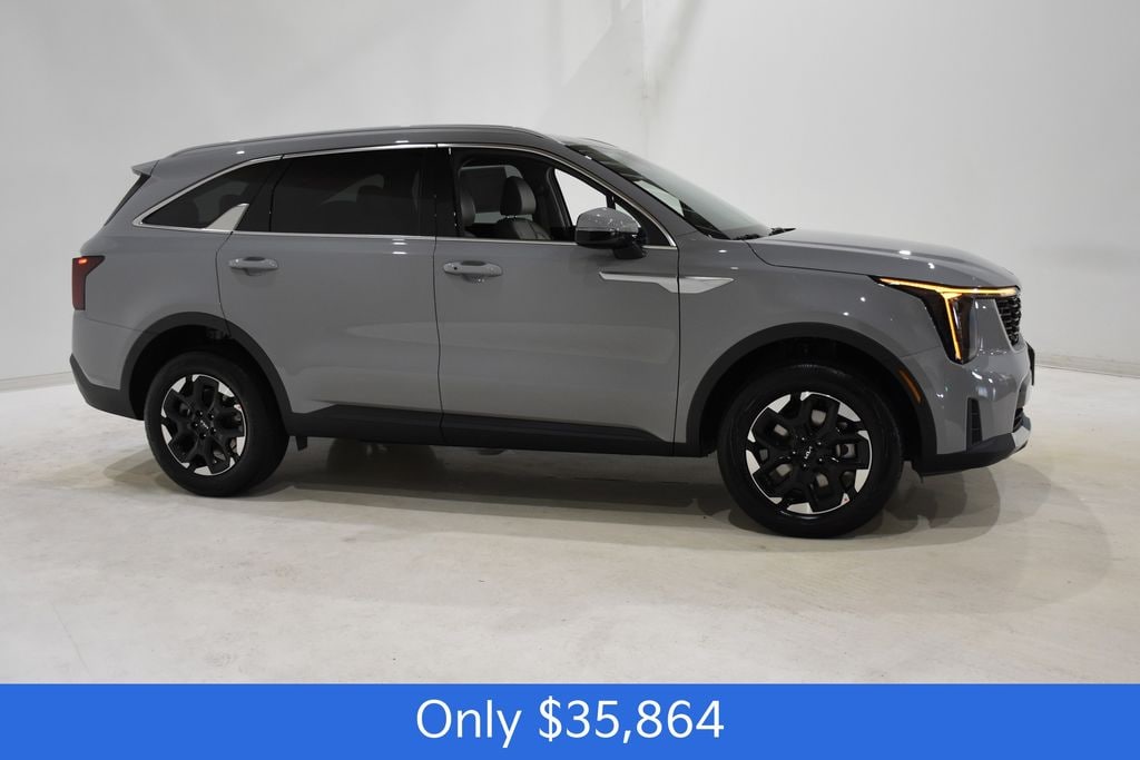 New 2026 Kia Sorento S SUV
