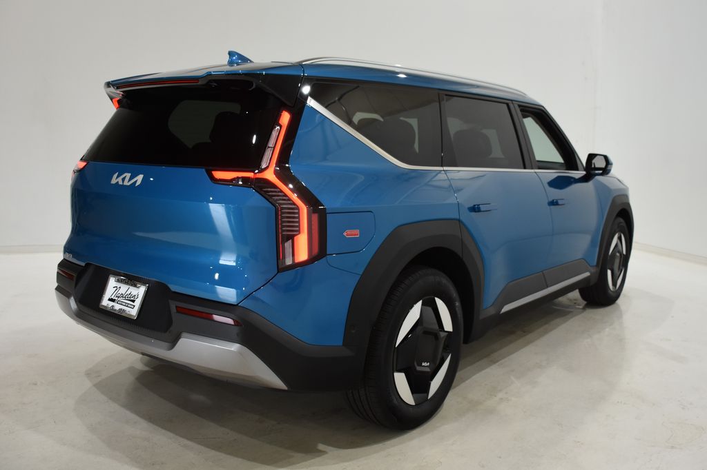 2026 Kia EV9 Wind photo 4