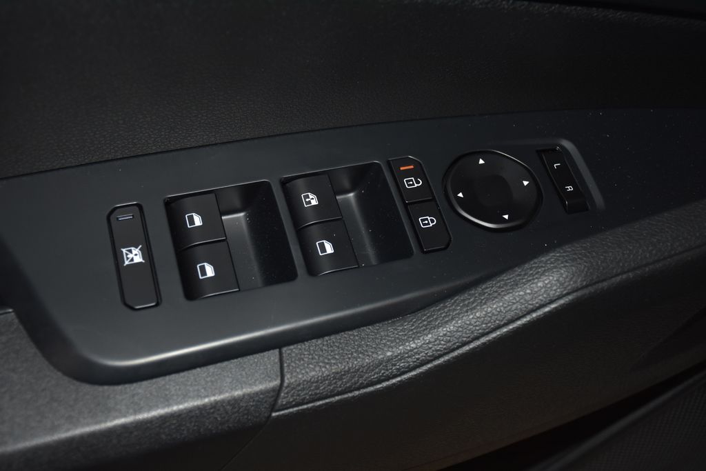 2026 Kia Sportage LX - Photo 22