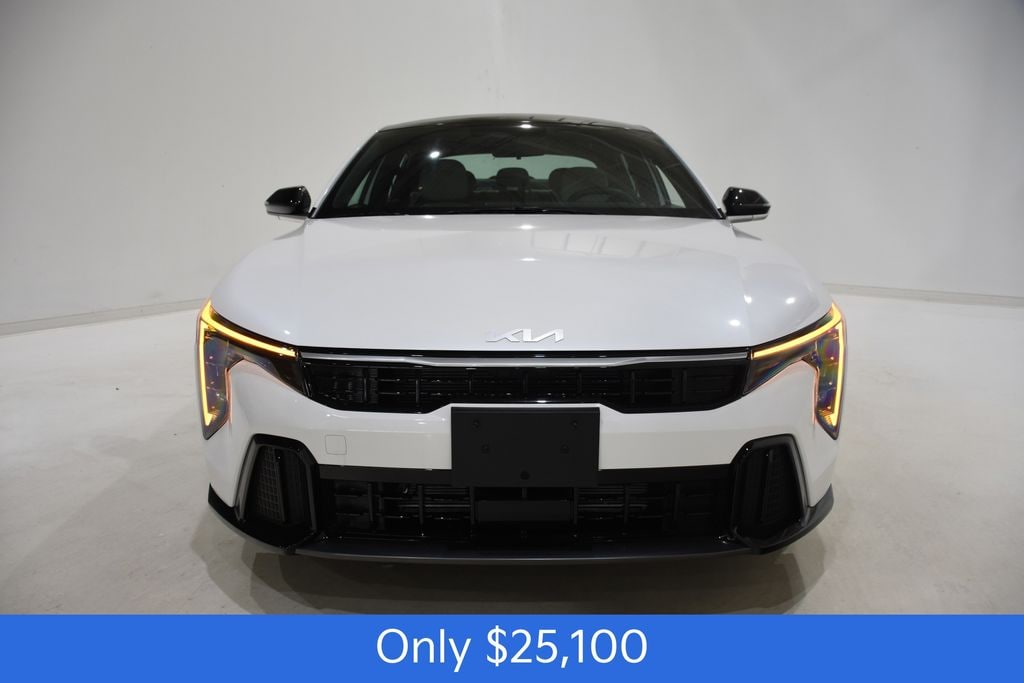 New 2025 Kia K4 GT-Line Sedan