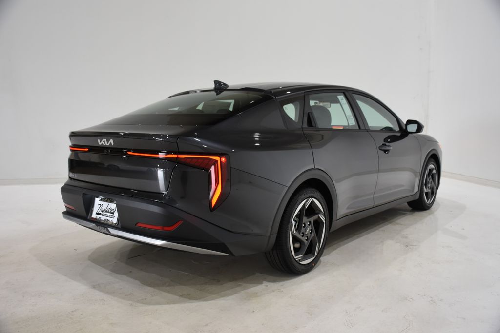 2025 Kia K4 EX photo 4