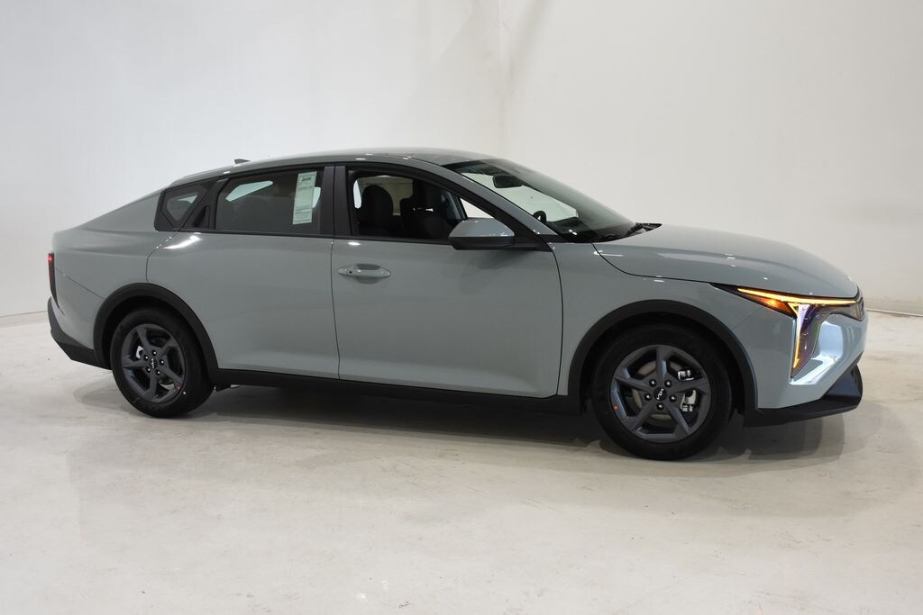 New 2026 Kia K4 LX Sedan