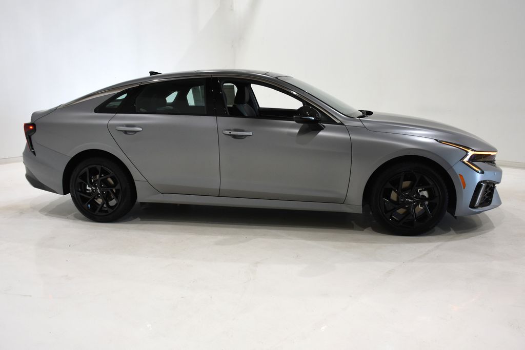 2026 Kia K5 GT-Line photo 3