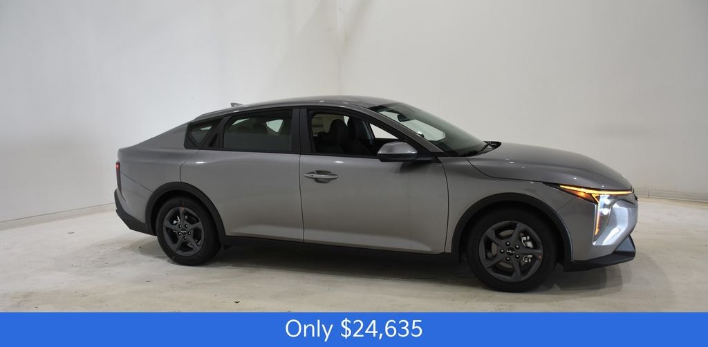 New 2026 Kia K4 LXS Sedan