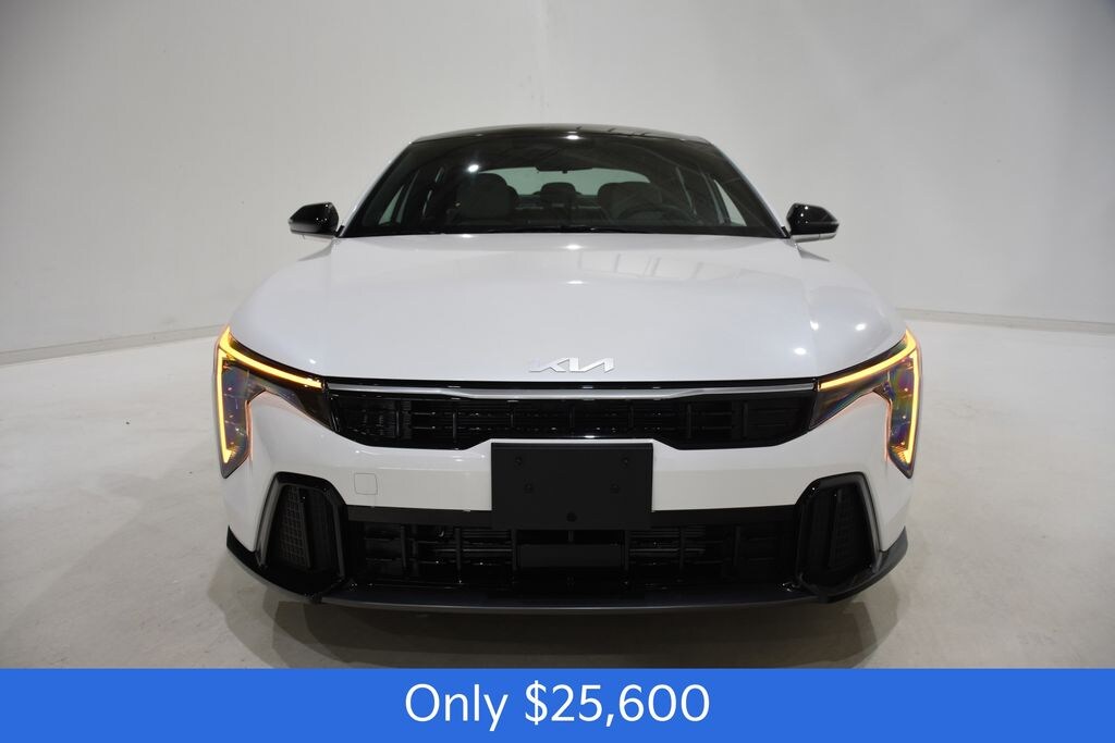 New 2025 Kia K4 GT-Line Sedan